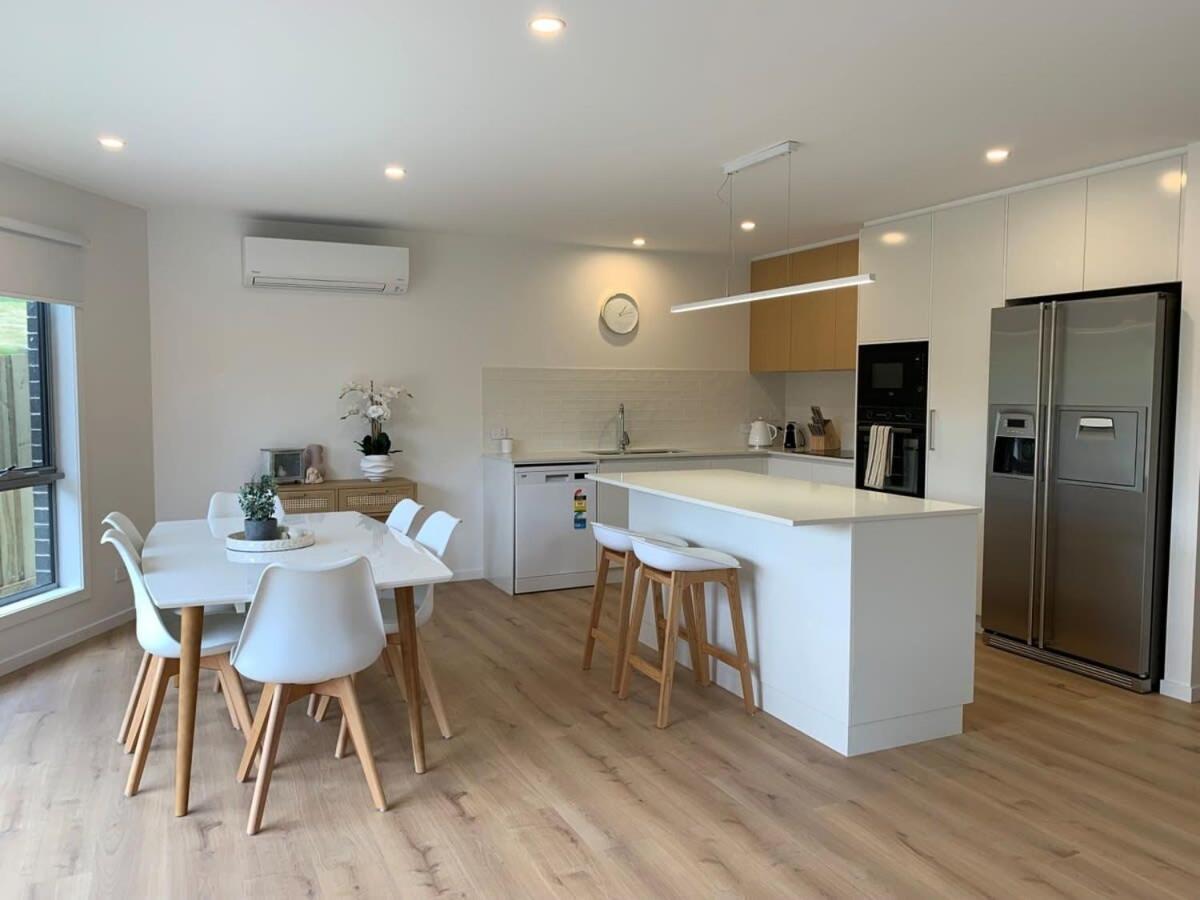 Vineyard Views Brand New Sleeps 6 20 Mins To Cbd