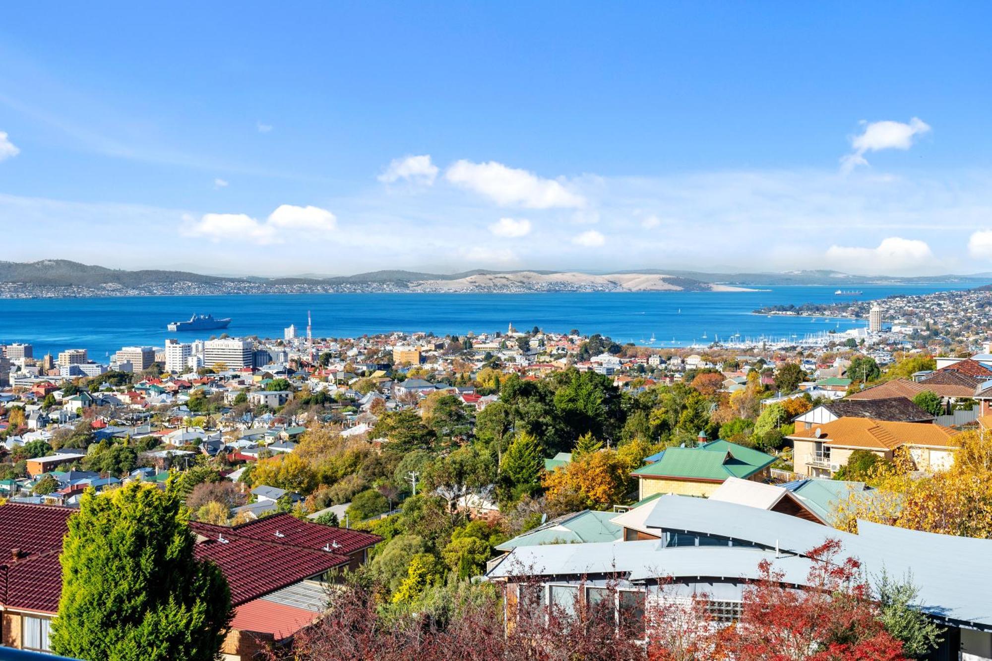 Vista Hobart