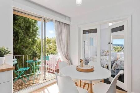 Apartment Renovated Unit In Leafy Surrounds Close To Shops *