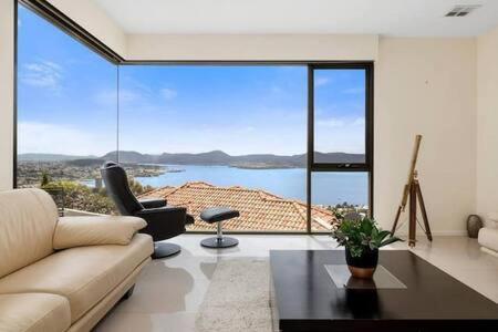Casa de férias The View Sandy Bay 5 Bedroom *