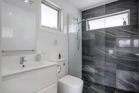 The Rest Retreat Getaway 15 Mins To Cbd 3 Bed *
