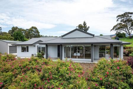 The Rest Retreat Getaway 15 Mins To Cbd 3 Bed * Hobart