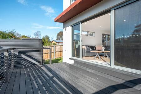 Modern Townhouse In The Bay 500m To