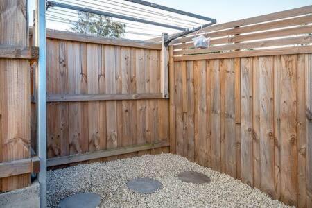 Modern Townhouse In The Bay 500m To * Hobart