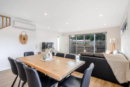 Holiday home Modern Townhouse In The Bay 500m To *