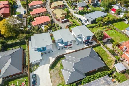 Modern Townhouse In The Bay 500m To Holiday home Hobart