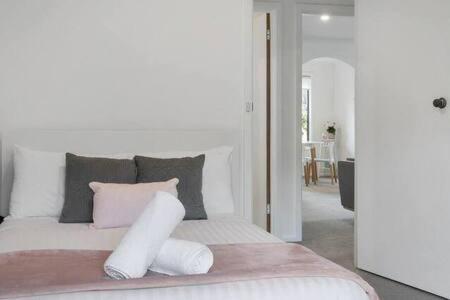 Holiday home Sandy Bay Cozy Close To Cbd Hobart