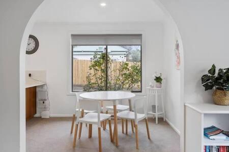 Sandy Bay Cozy Close To Cbd Hobart