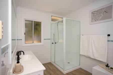 Holiday home River View House Sleeps 8 10min To Cbd *
