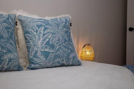 River View House Sleeps 8 10min To Cbd Holiday home *
