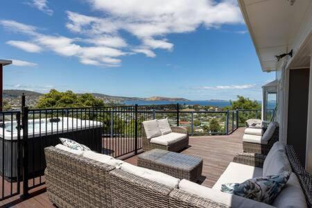 River View House Sleeps 8 10min To Cbd *