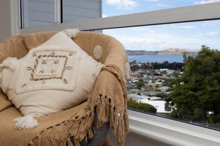 Holiday home River View House Sleeps 8 10min To Cbd Hobart
