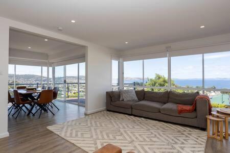 River View House Sleeps 8 10min To Cbd Hobart
