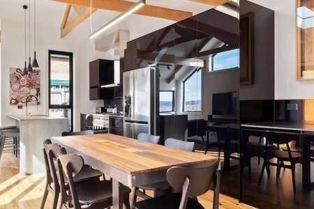 Holiday home Outstanding Quality Renovation Inner Hobart