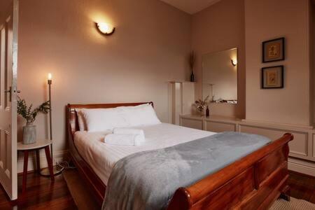 Holiday home Historic Close To Cbd 3brm With Views Hobart