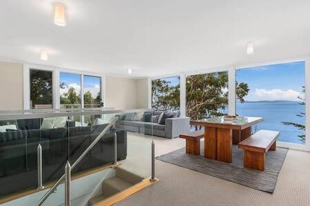 Hidden Bay Retreat-5 Bed- 15min To