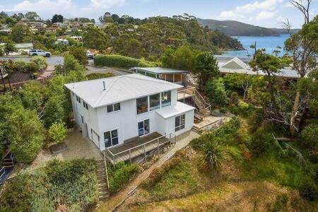 Hidden Bay Retreat-5 Bed- 15min To *