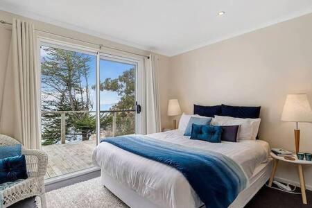 Hidden Bay Retreat-5 Bed- 15min To * Hobart