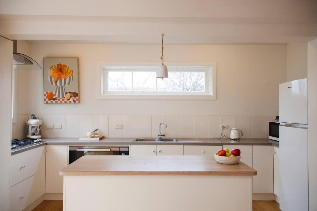Writer's Cottage, Luxurious Oasis In The Heart Of North Holiday home *
