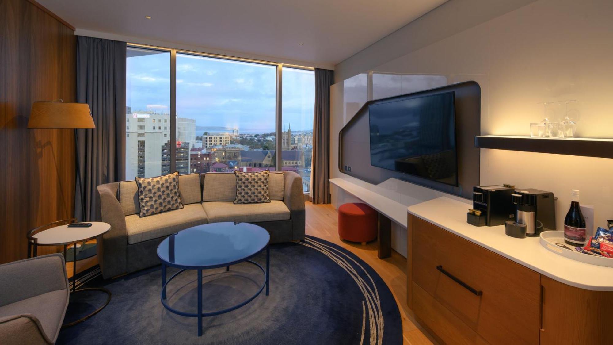 Crowne Plaza By Ihg 4*