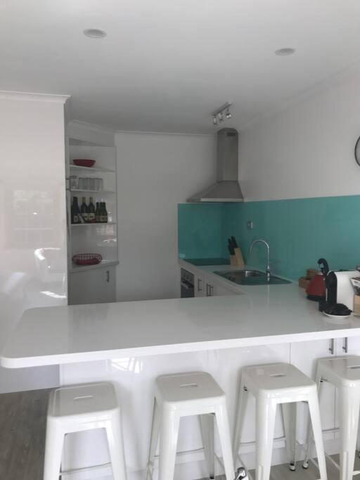 River View On Secheron - A Cosy Battery Point Haven Apartment *