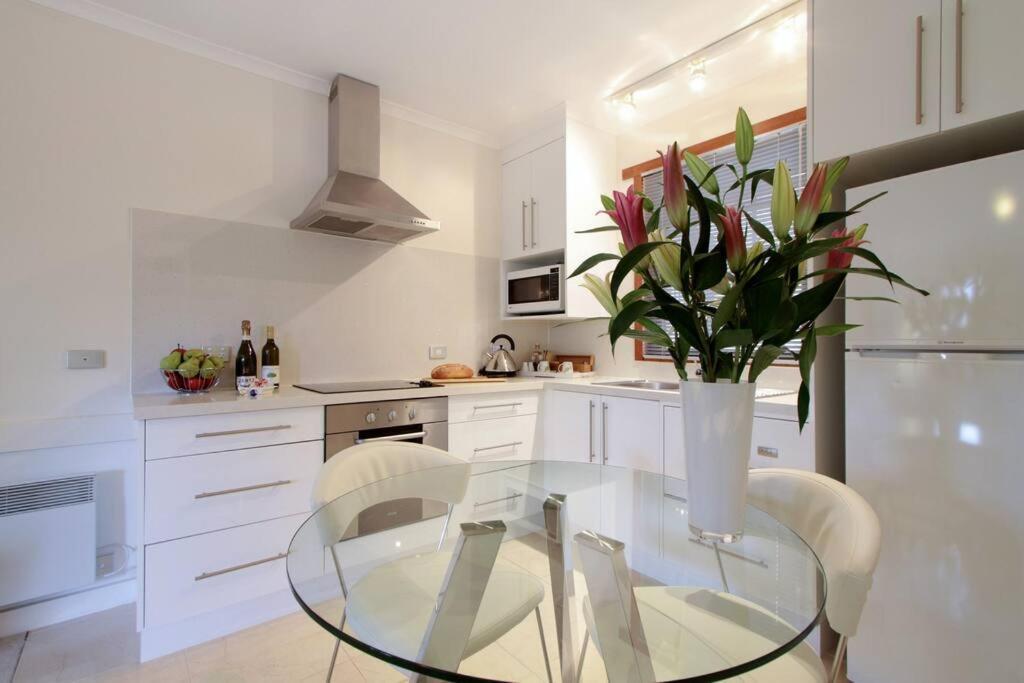Magnolia On Colville - Historic Riverside Elegance Hobart