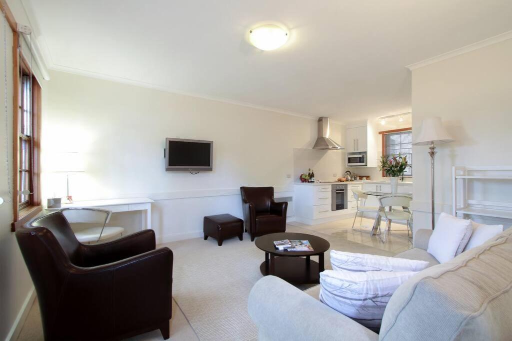 Apartment Magnolia On Colville - Historic Riverside Elegance Hobart