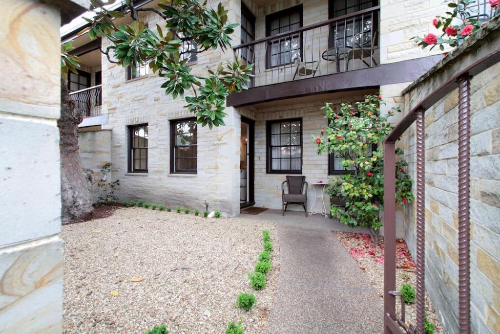 Magnolia On Colville - Historic Riverside Elegance Apartment *