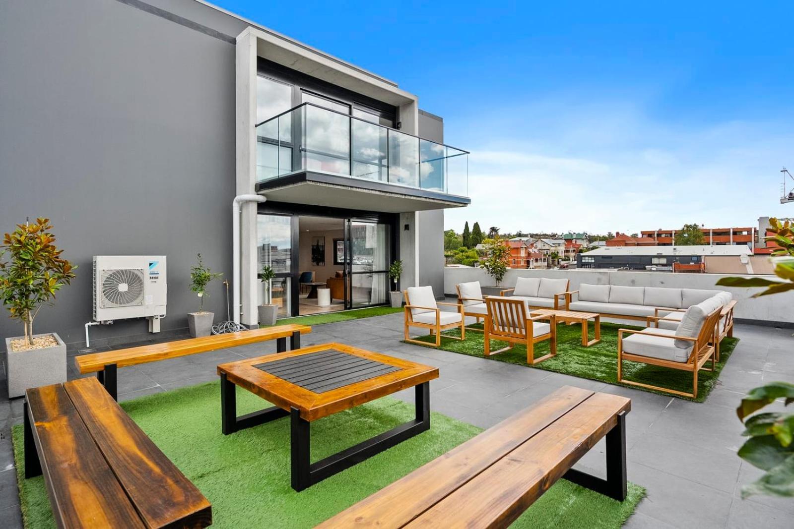 'city Luxe Oasis' Huge Terrace With Panoramic Views Hobart