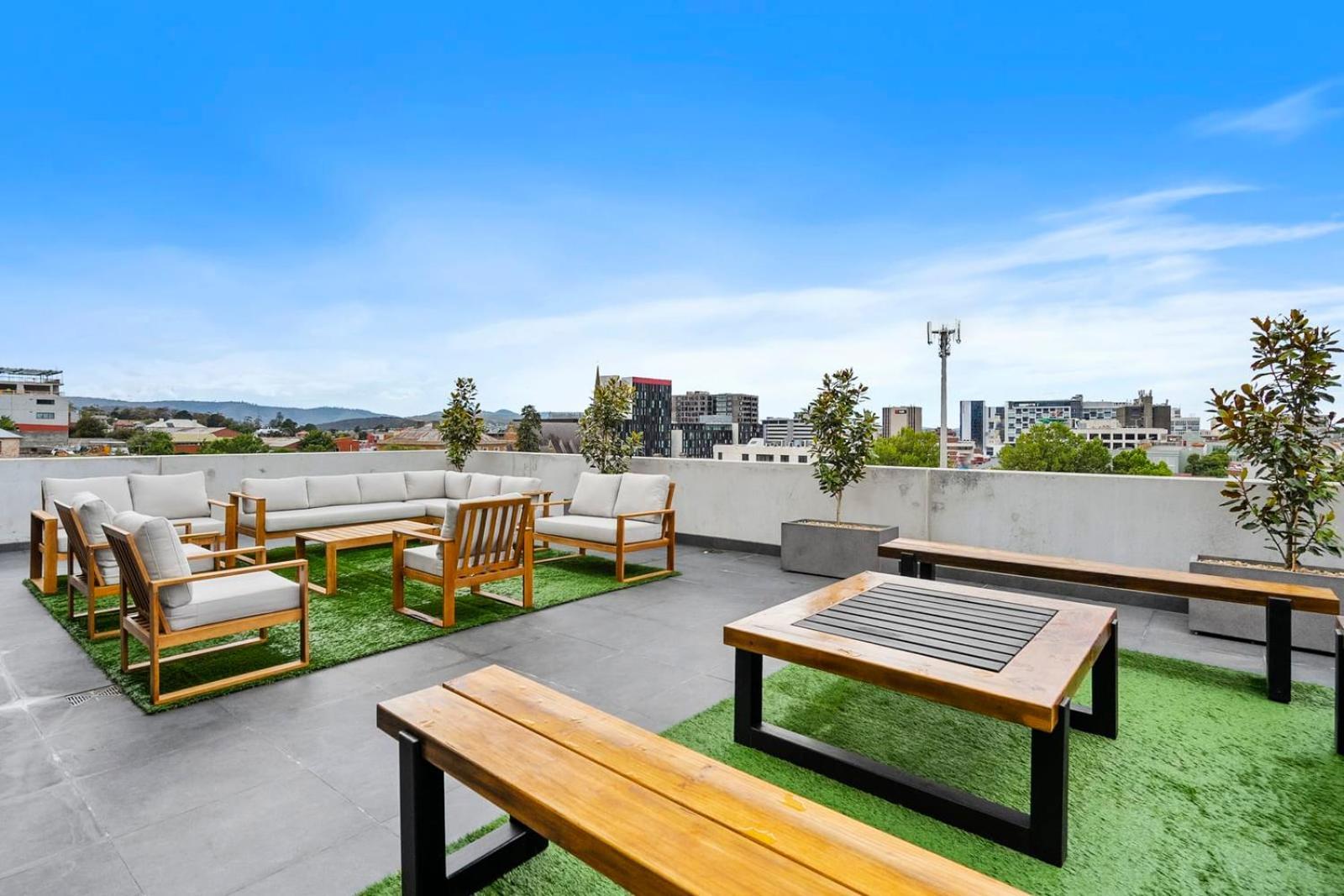 'city Luxe Oasis' Huge Terrace With Panoramic Views Hobart