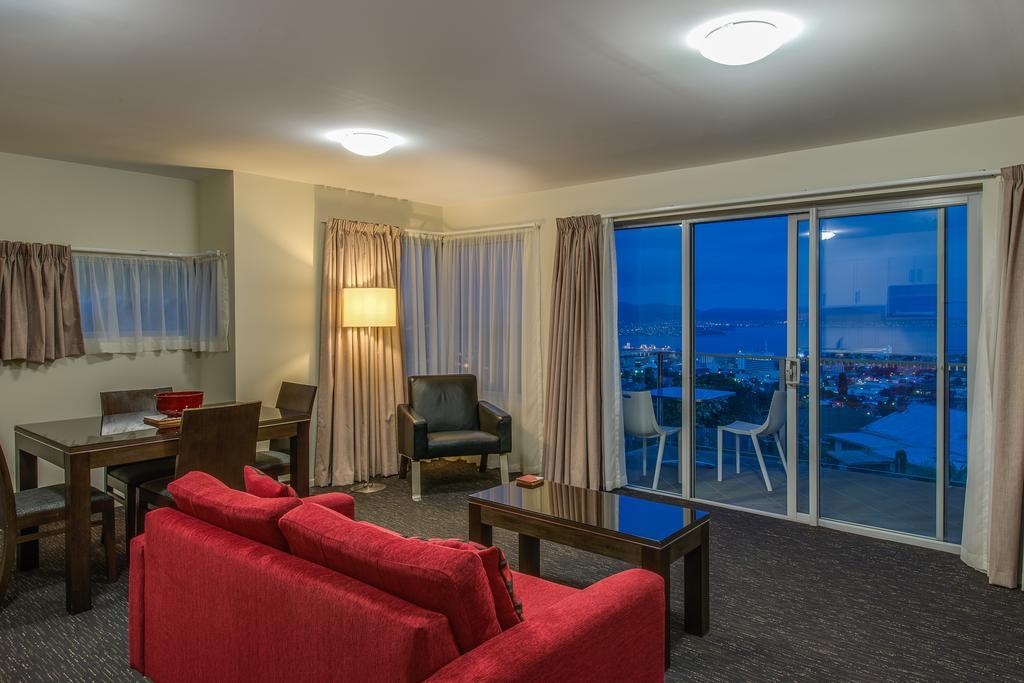 Bay View Aparthotel