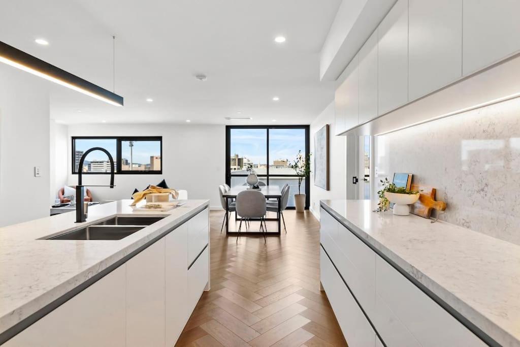 Cbd Roof Penthouse * Hobart