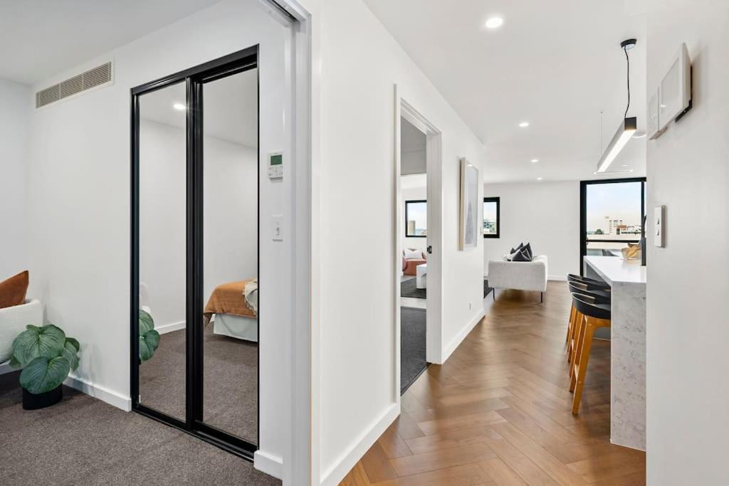 Cbd Roof Penthouse Apartment *