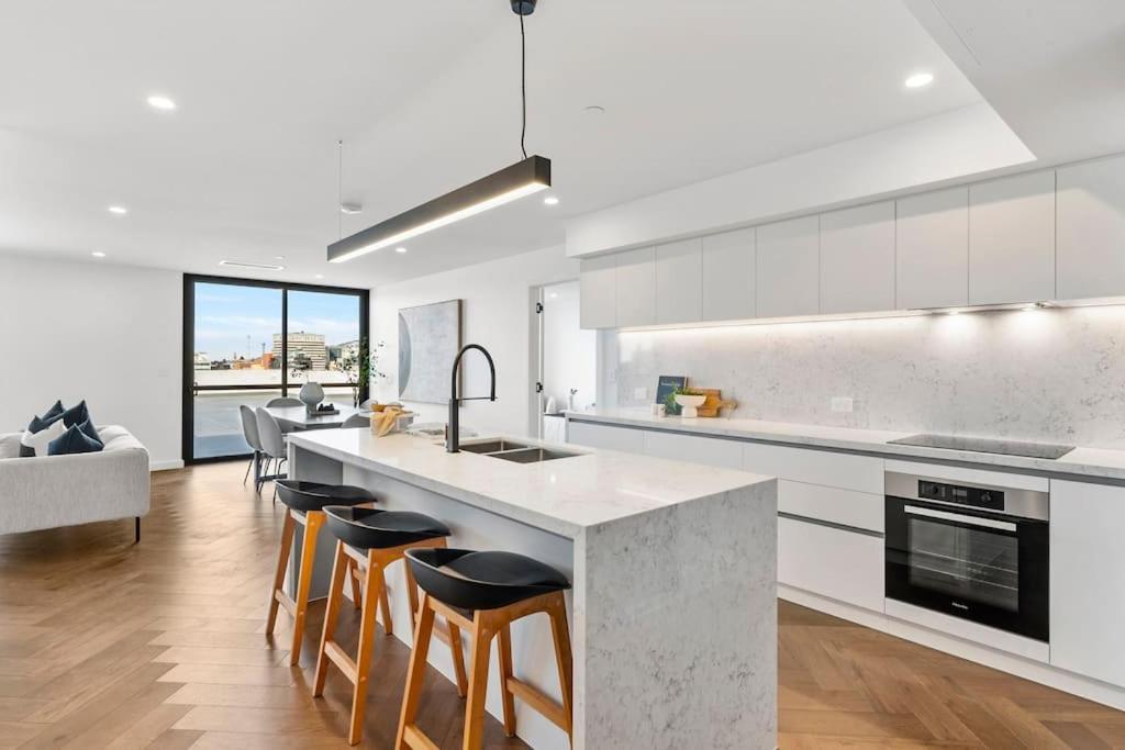 Cbd Roof Penthouse Apartment