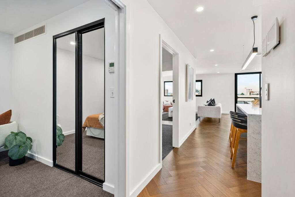 Cbd Roof Penthouse Apartment *
