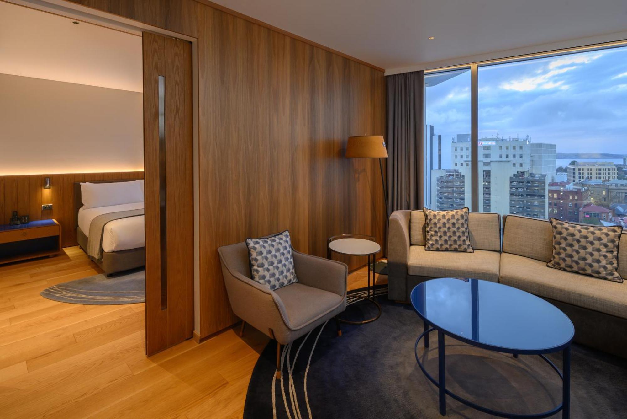 Crowne Plaza By Ihg
