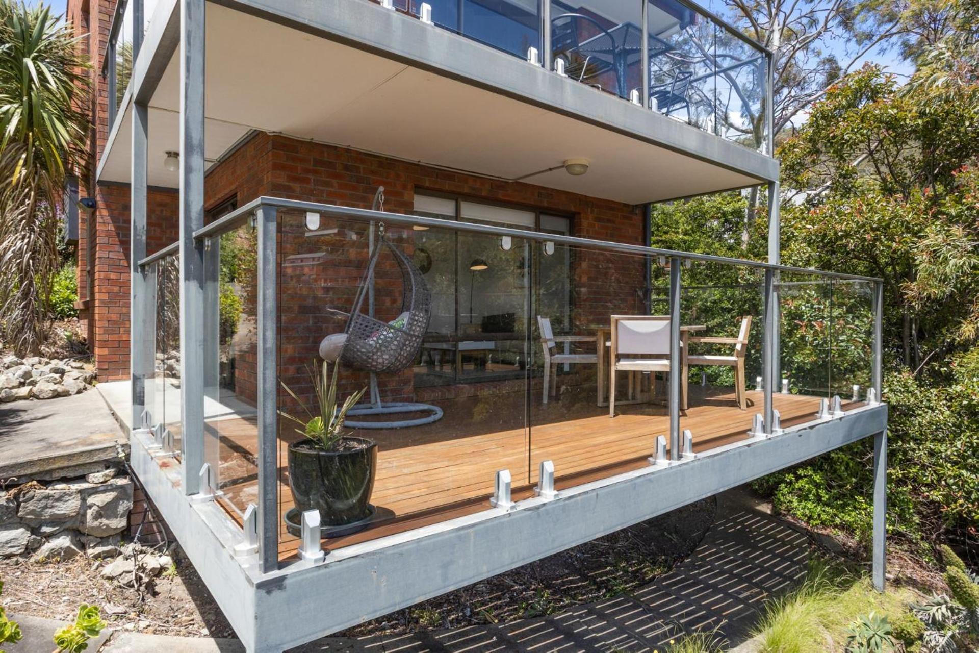 The View 2 Bed Unit With Stunning Outlook
