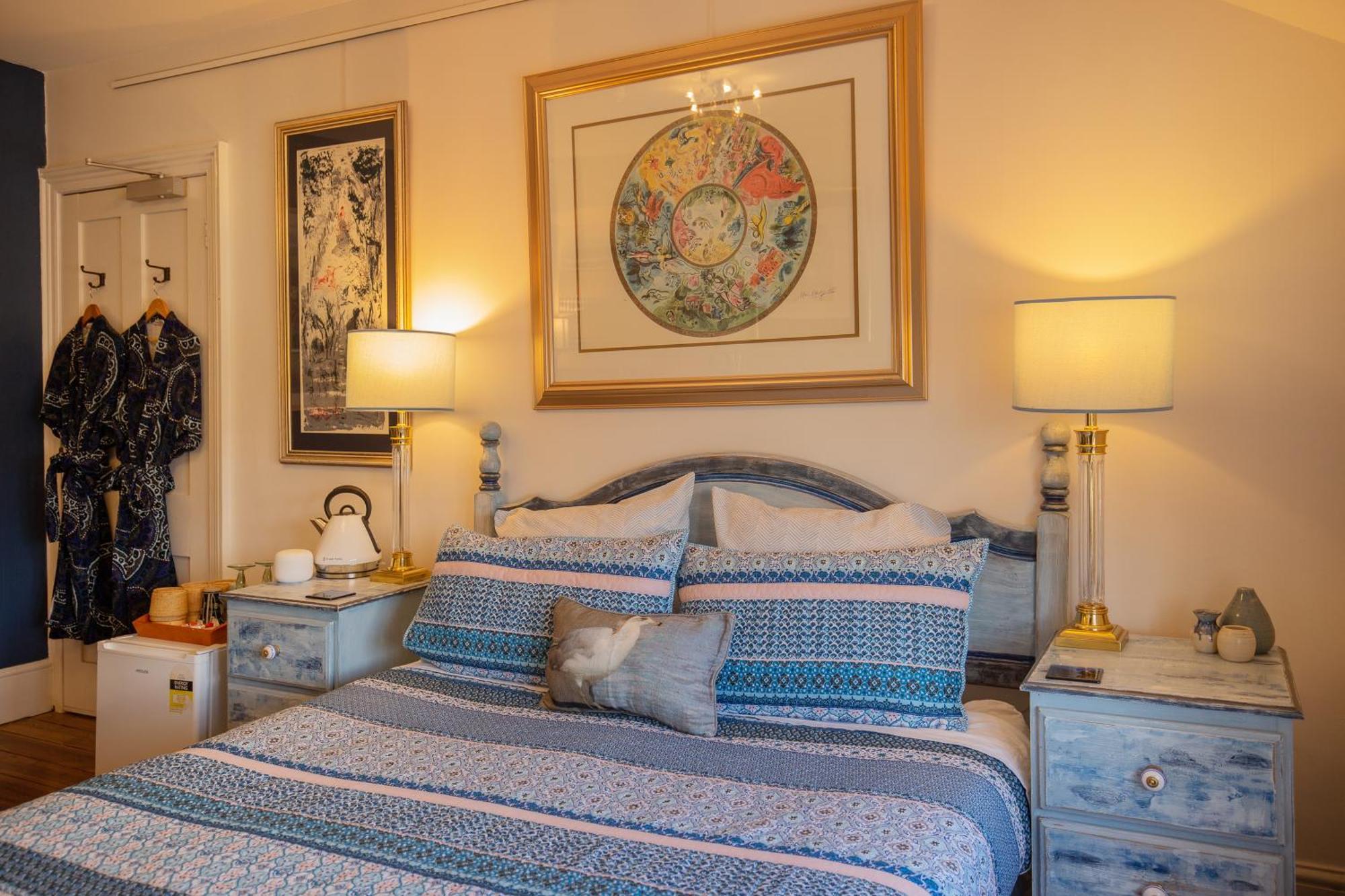 Assemblage Boutique Art Guest house