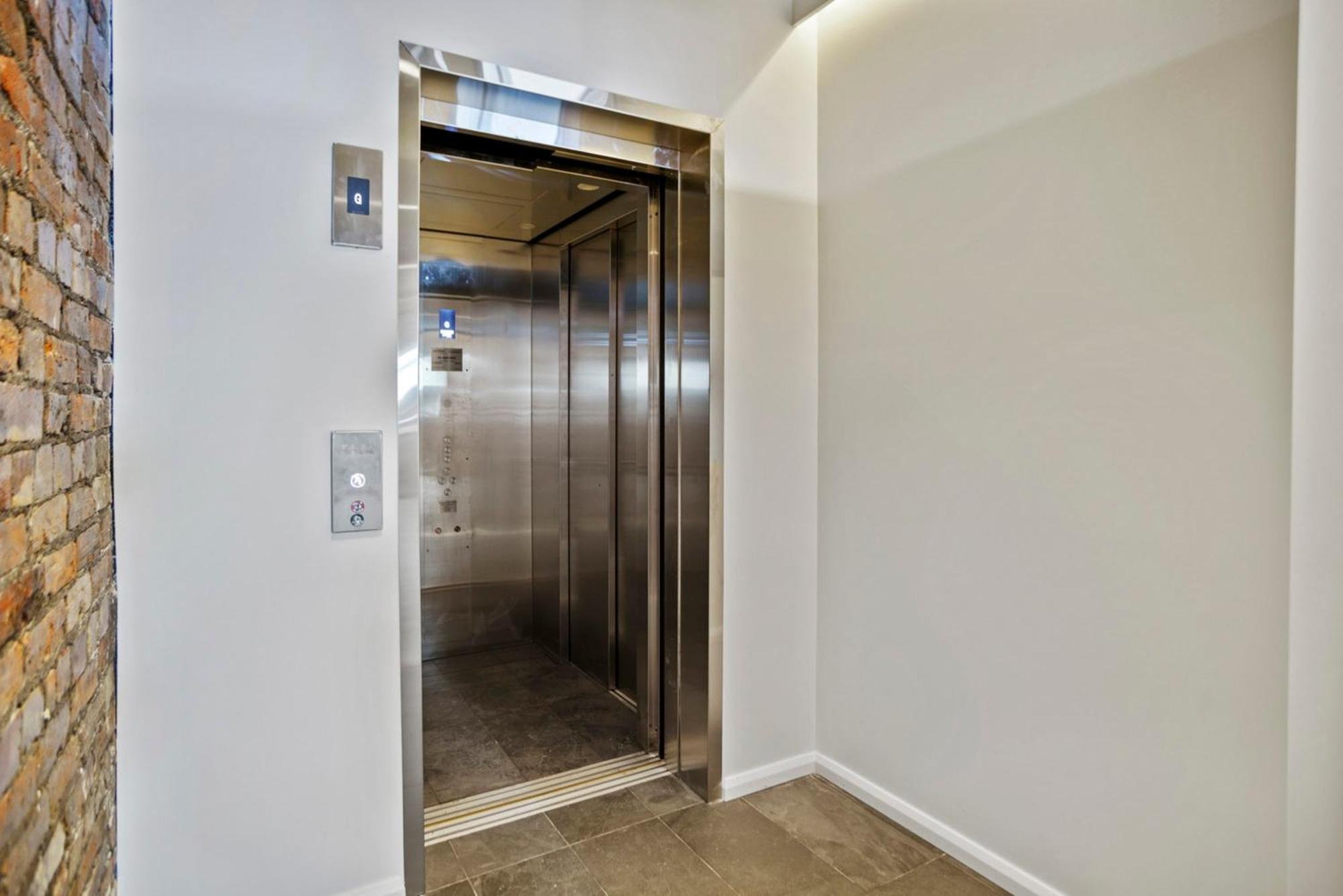 Sanctuary At Saddlers - Where Rustic Meets Refined Apartment *