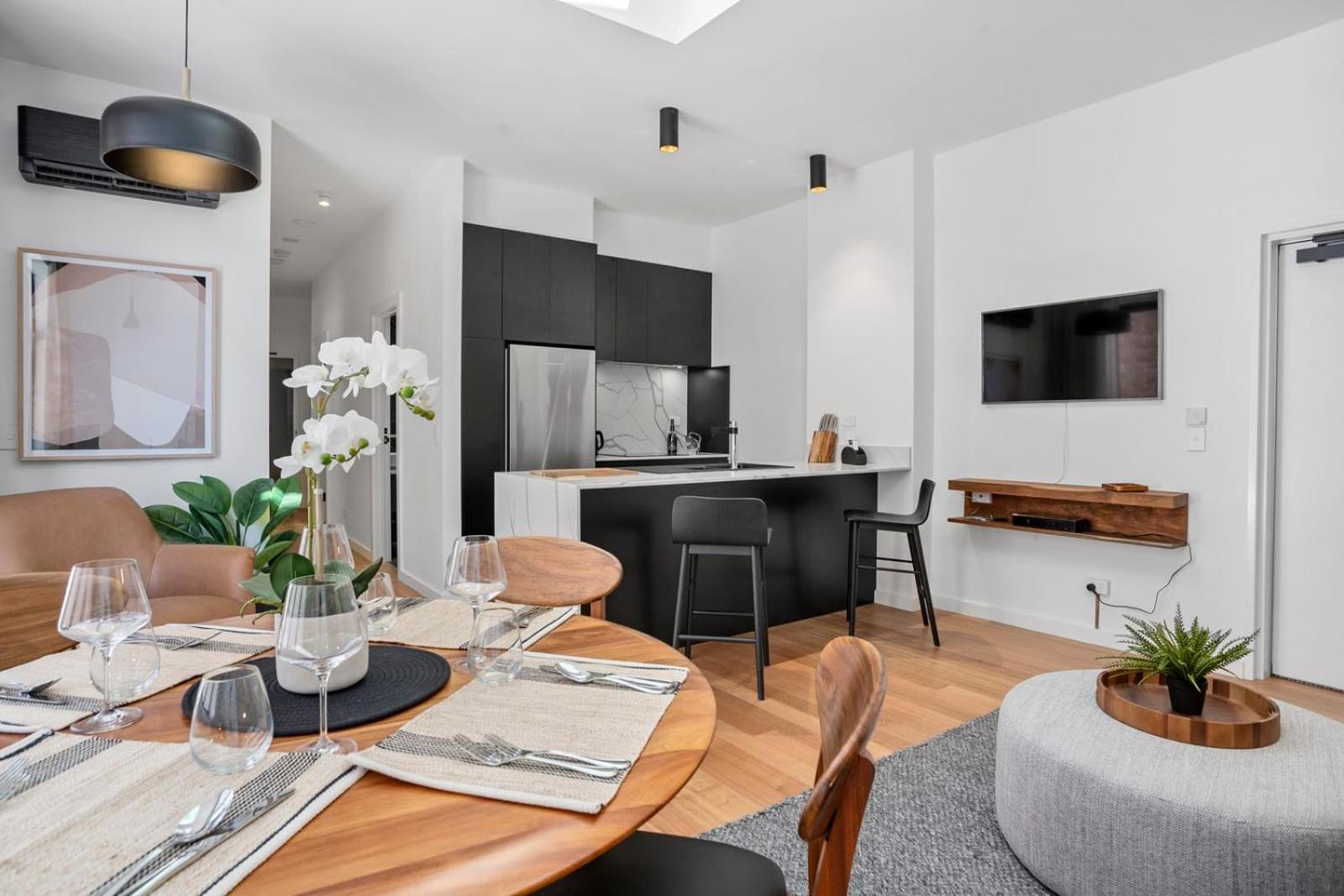 Sanctuary At Saddlers - Where Rustic Meets Refined Hobart