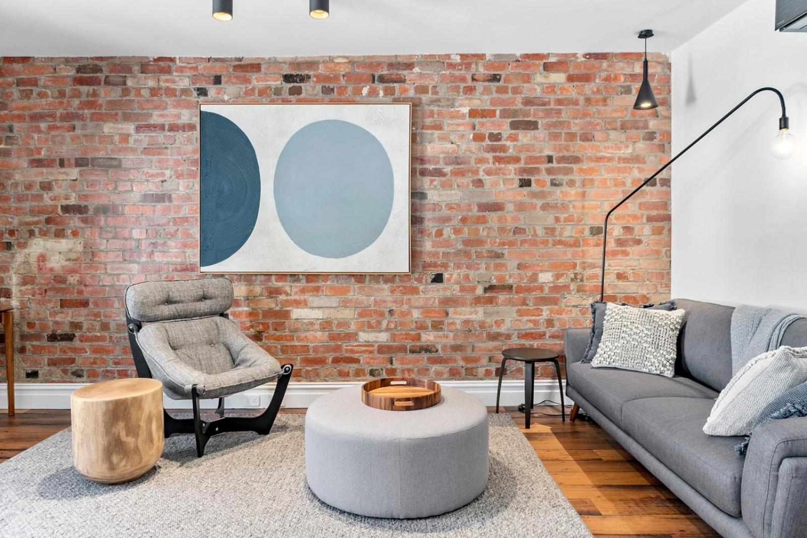 Explore The Quaint Cafe Locale From Saddlers House Apartment Hobart