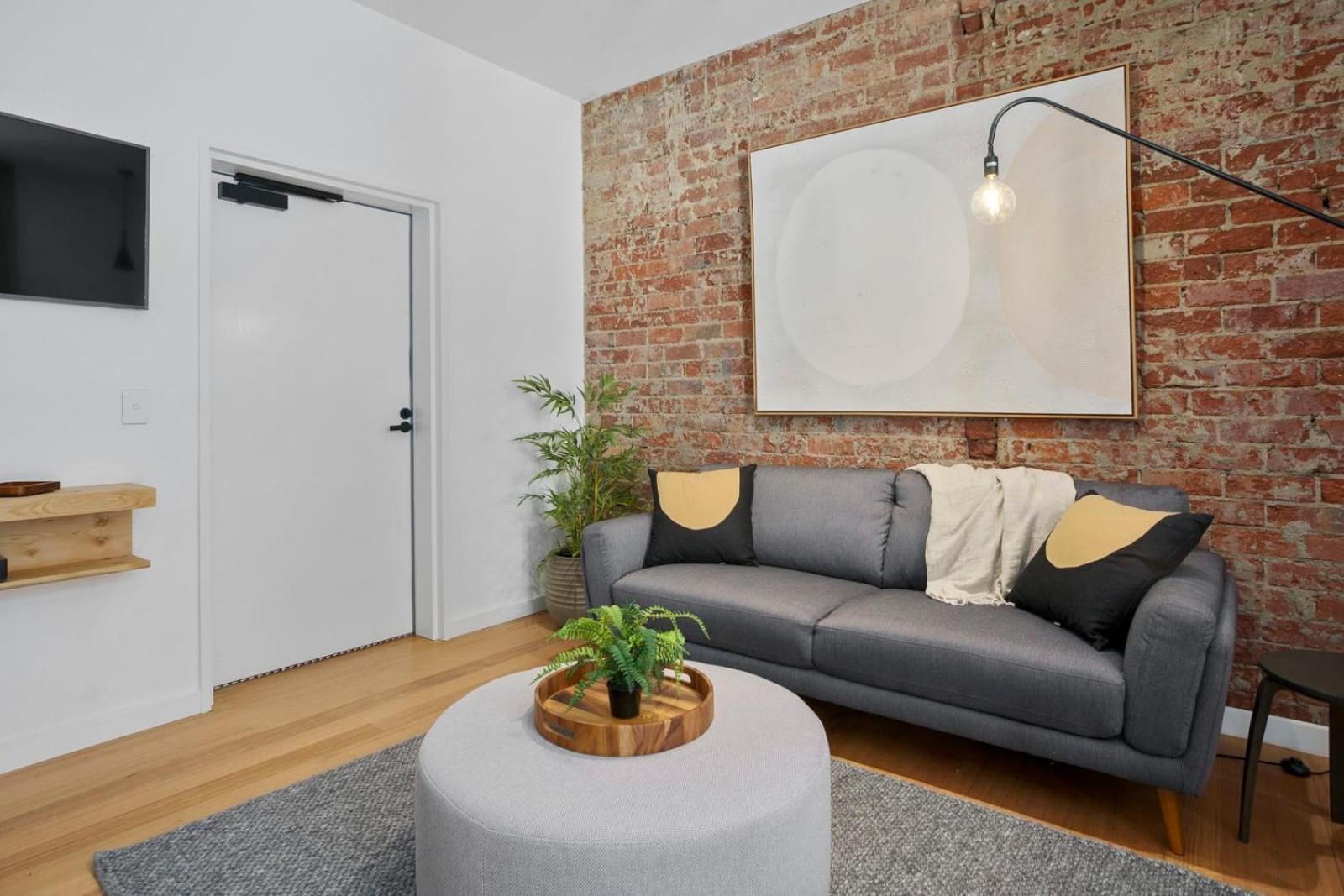 Apartment The Retreat At Saddlers House With Private Balcony *