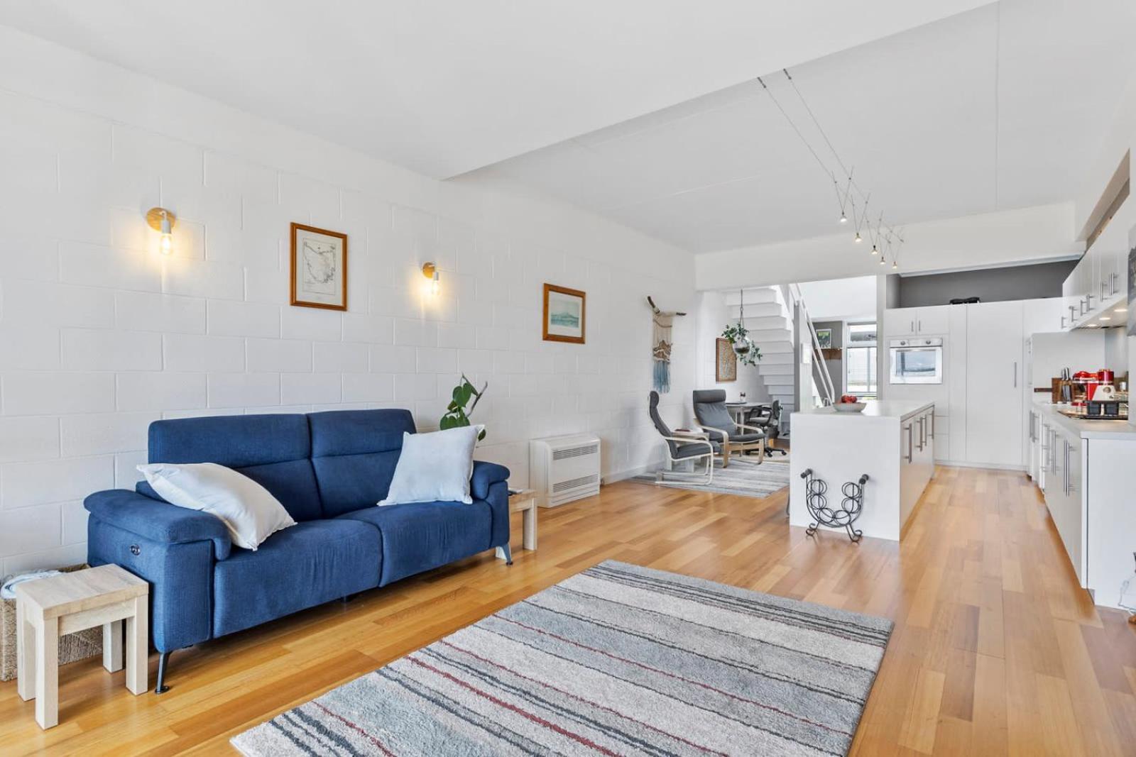 Eastern Shore Escape - Panoramic Modern Comforts * Hobart