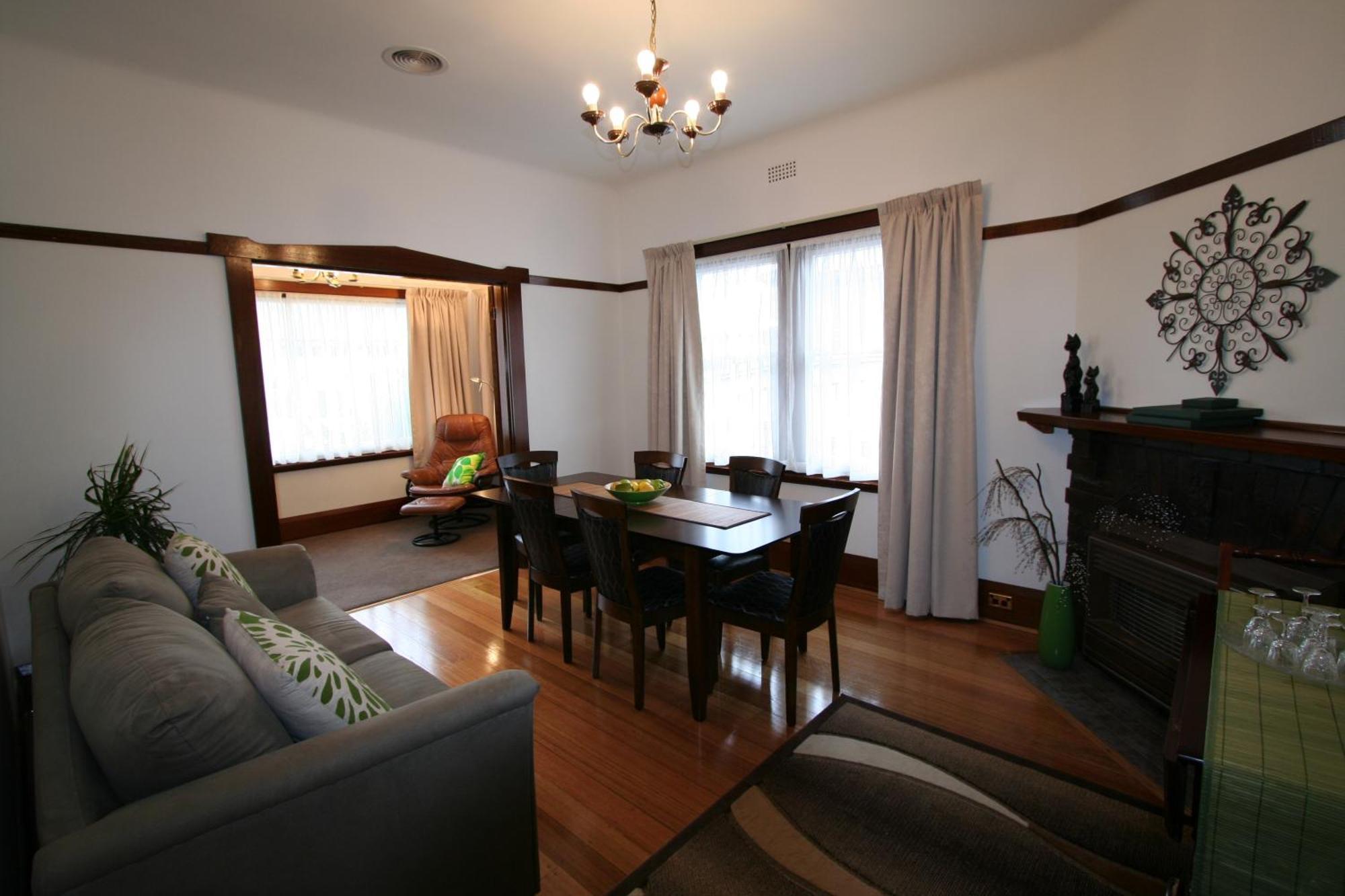 Moonah Apartment