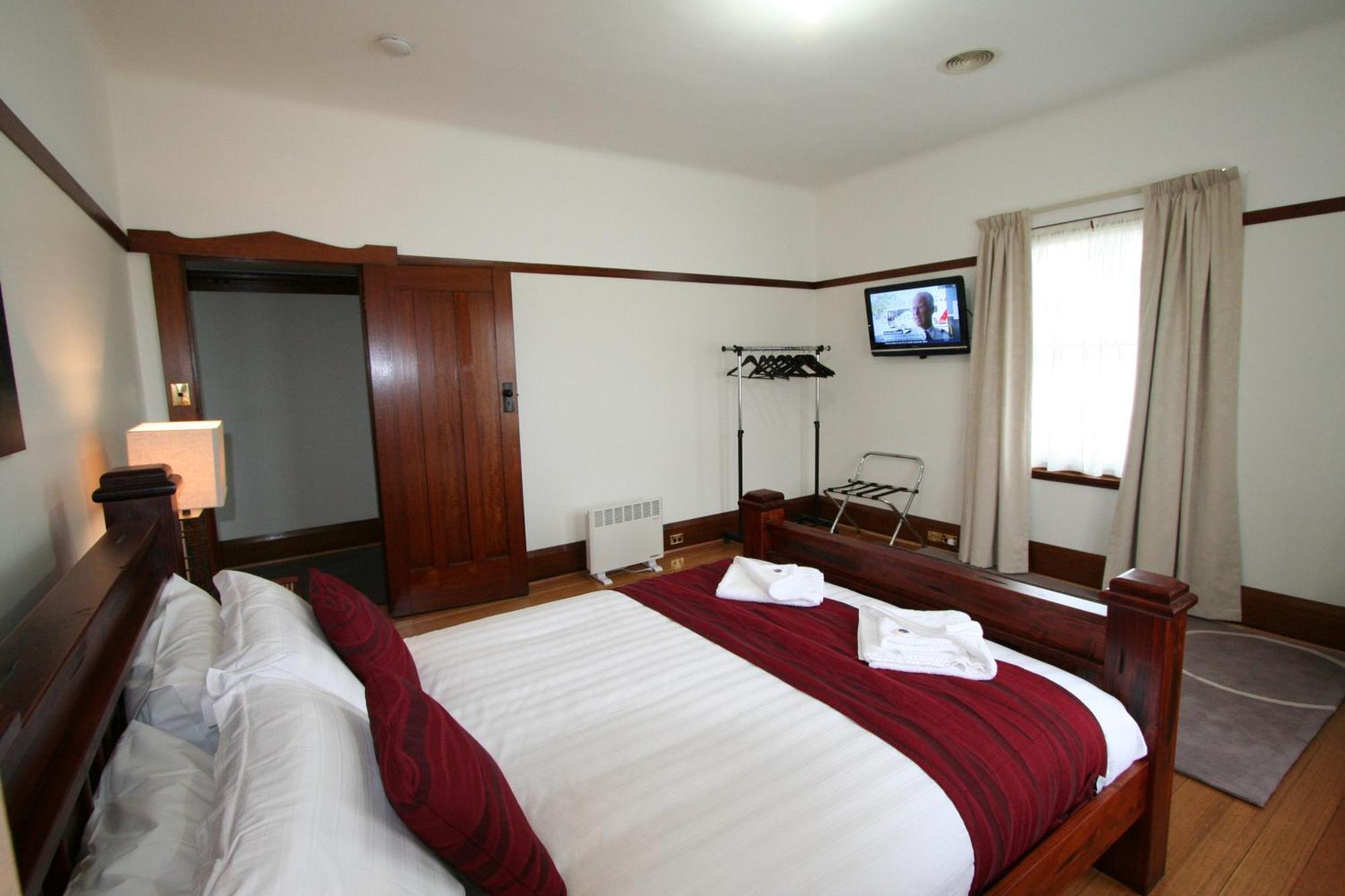 Moonah Apartment