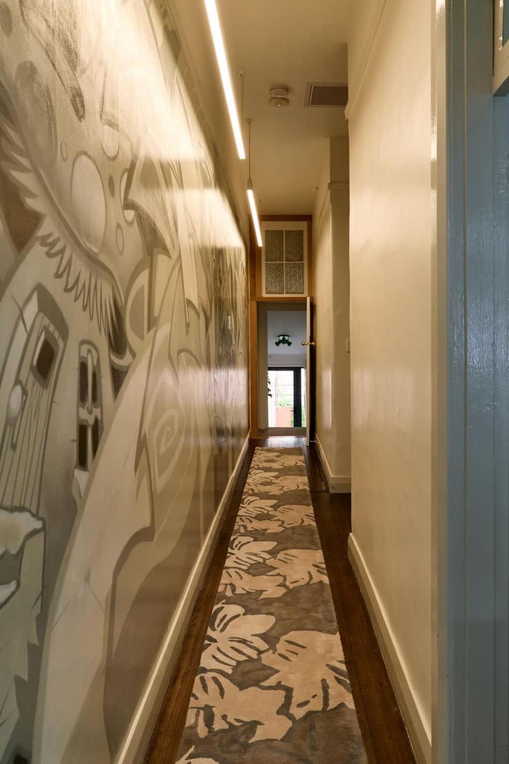 Apartment 'elizabeth House' In Prime Cbd Location