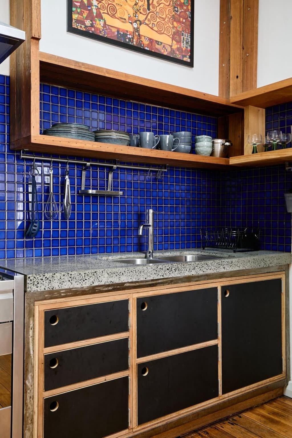 Apartment 'elizabeth House' In Prime Cbd Location