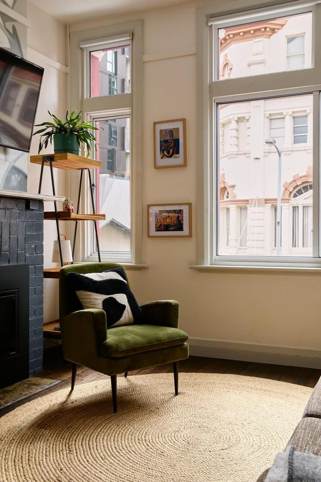 Apartment 'elizabeth House' In Prime Cbd Location *
