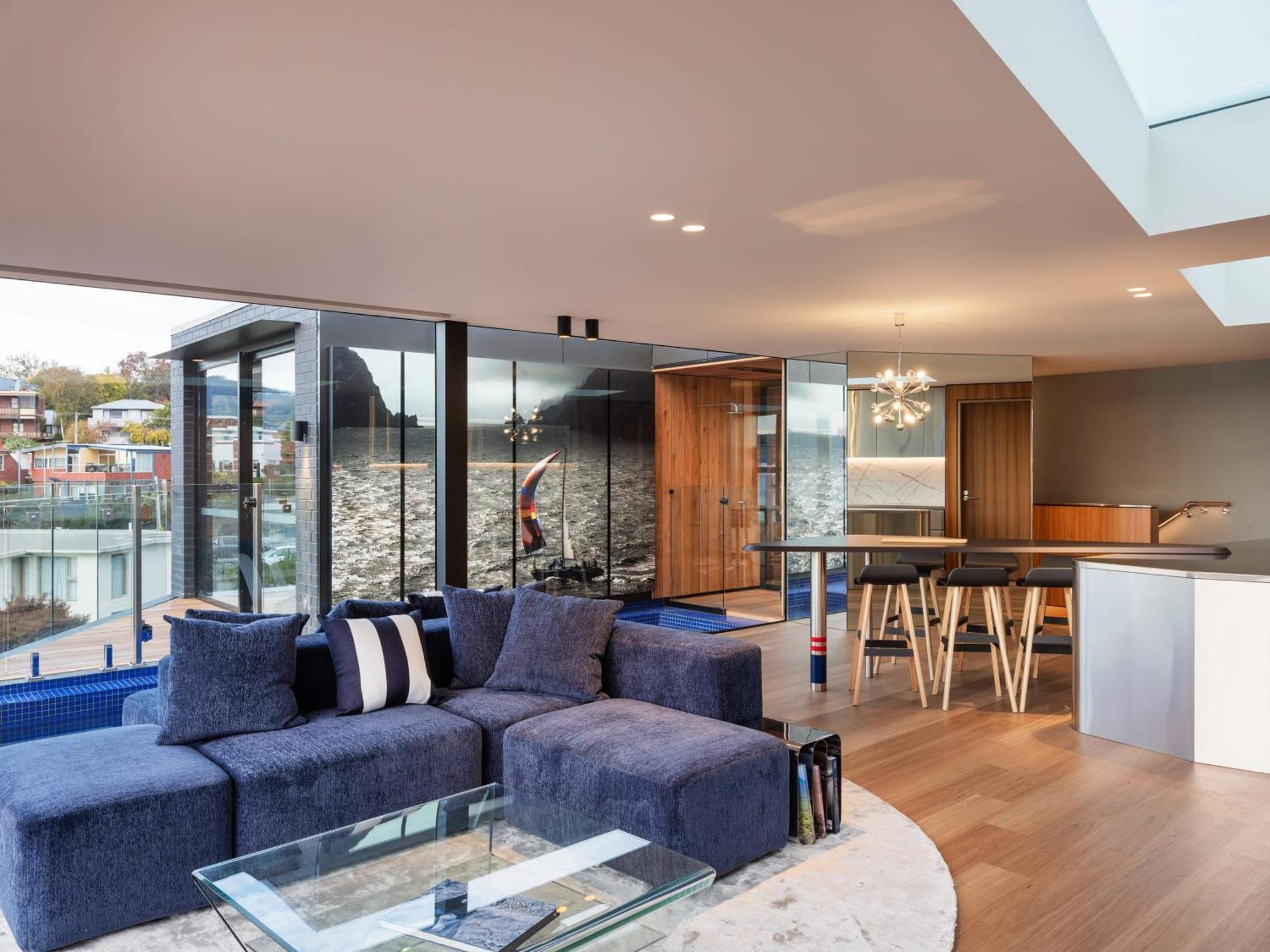 'hobart' - Waterfront Penthouse With Private Heated Pool Apartment Hobart