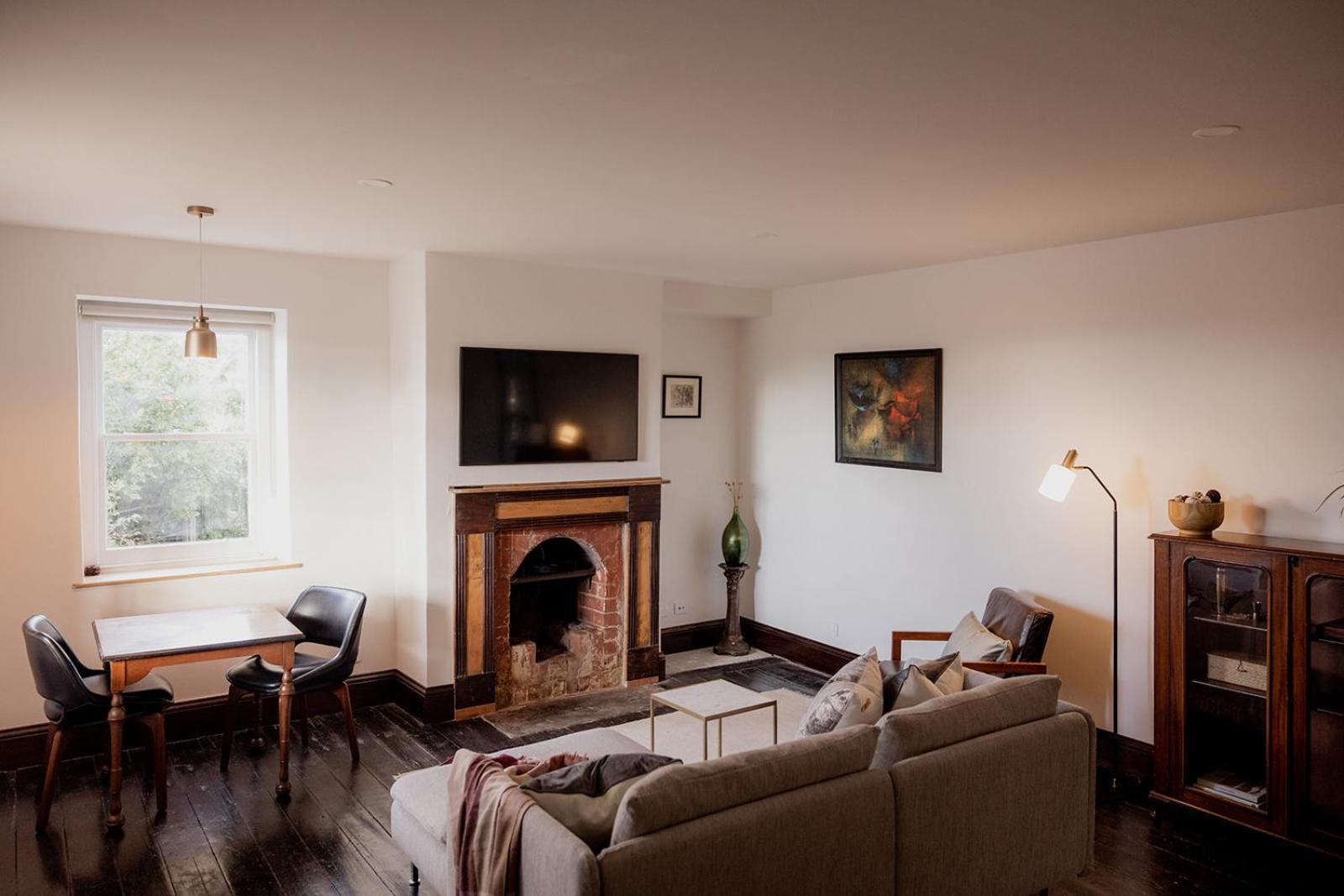 Cosy Heritage In West